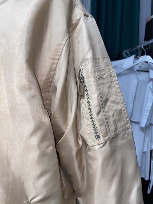 Damska ocieplana kurtka typu bomber CROPP