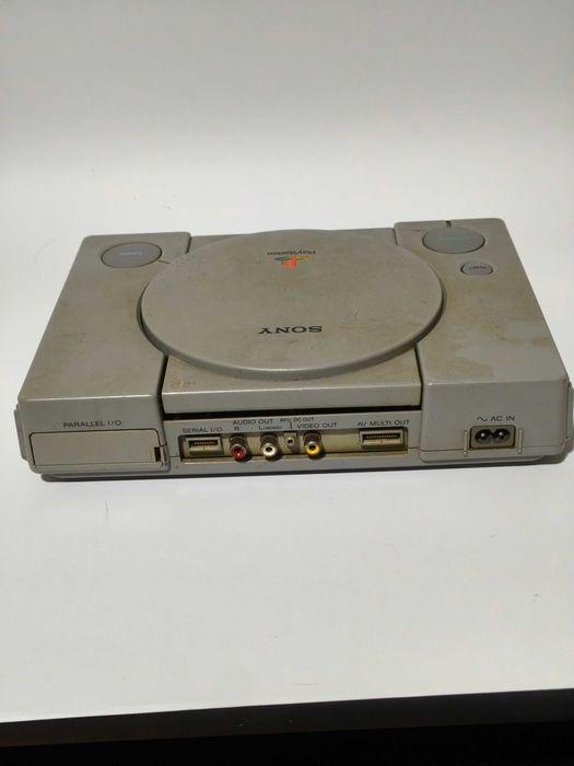 Consola Sony PlayStation 1 (PS1) Modelo Raro SCPH-1002 c/ Comando Gamester e Cabos