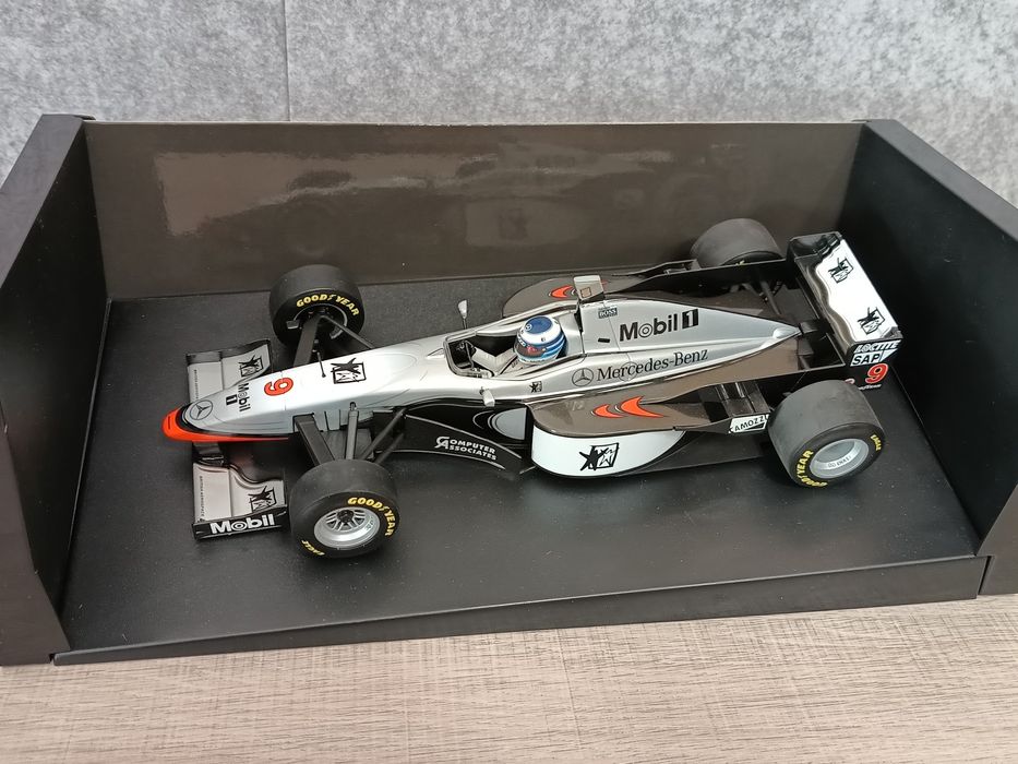 F1 1:18 McLaren MP4/12 Hakkinen Minichamps