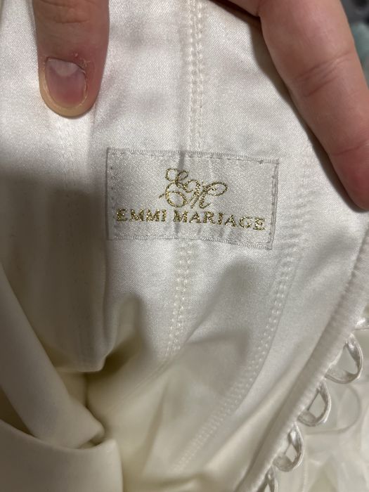 Suknia ślubna biało kremowa