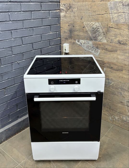 Электрическая плита Hansa FCCX582033, гарантія, занос