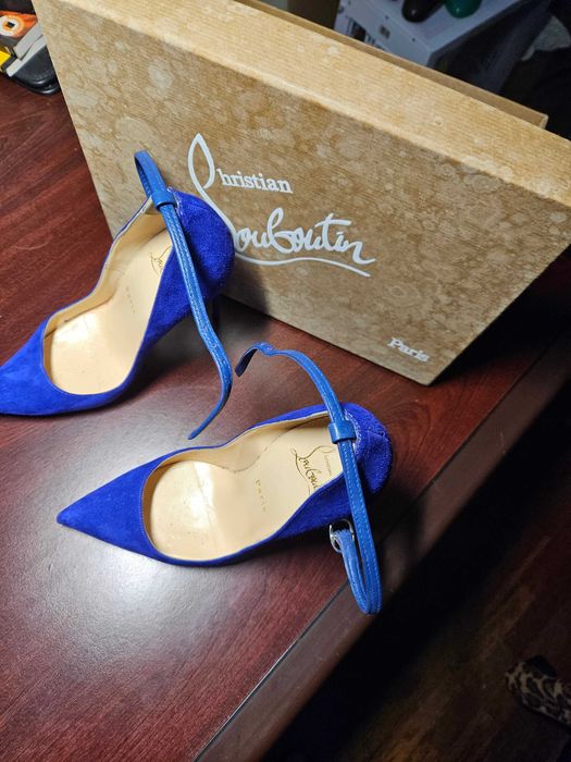 Sapato de senhora Christian Laboutin número 36