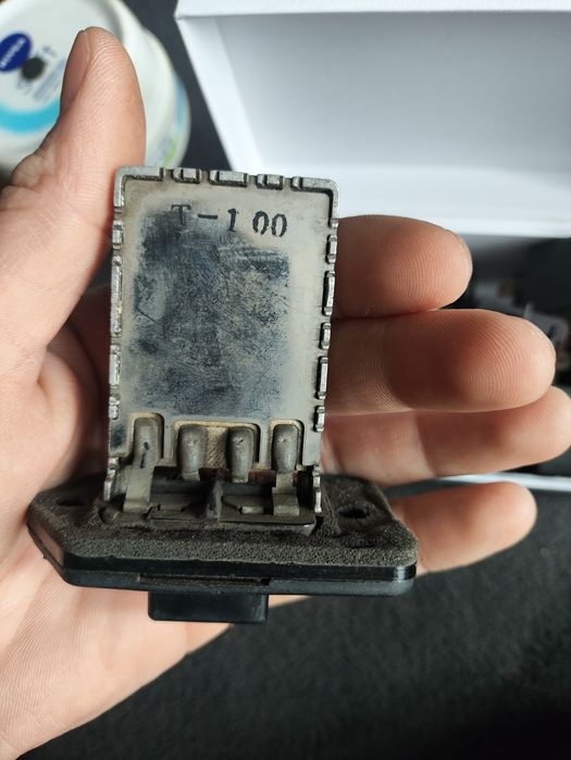 Резистор (реостат ) пічки Daewoo lanos/sens