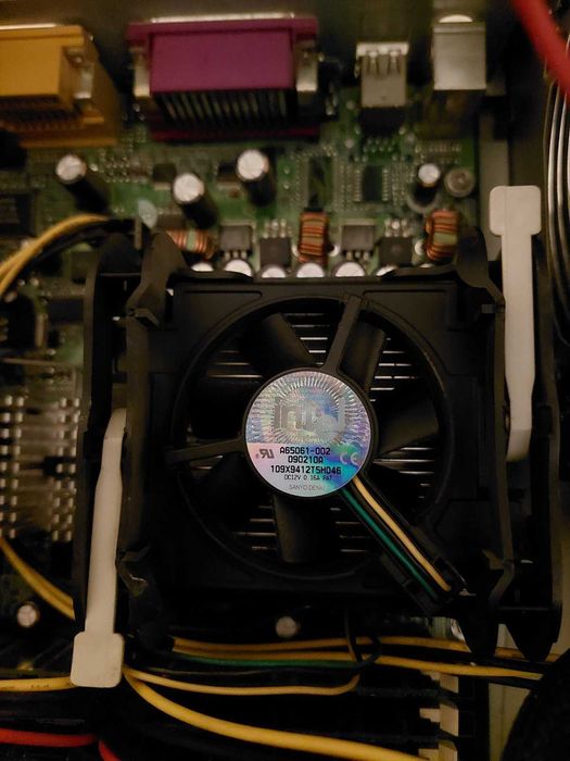 Системный Блок в полном комплекте без магнитного диска