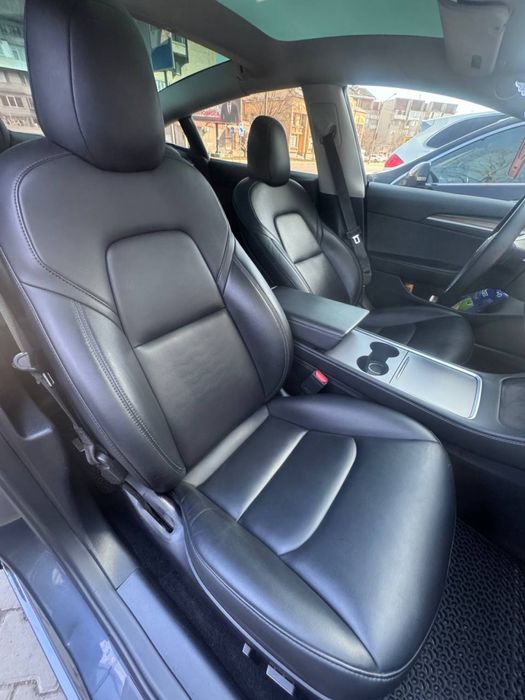Салон Tesla model 3 2022