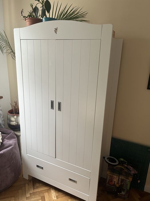 Szafa biała z szufladą