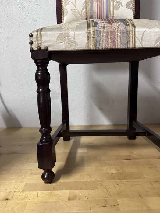 Cadeira sala quarto estofada branca creme antiga vintage