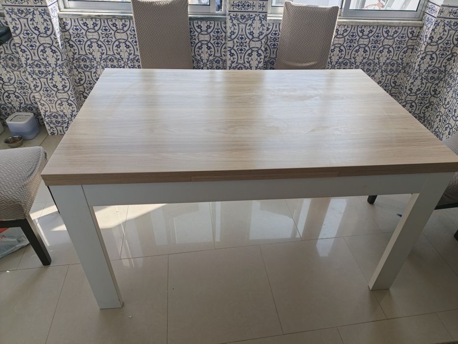 Mesa de Sala Clara 140cm