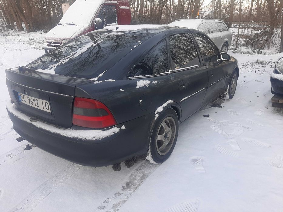 Продам вектрочку на класному ходу.по технічній частин
івзагалі без питань.
Нова гума.
Машина без штрафів і обтяженнь по тех паспорті.
Нова гума.стаховка є.