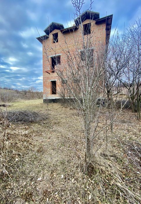 Продаж Дуплекс,  3х пов. Будинок  340м2 с. Деревʼяна, м. Київ 29 км.
