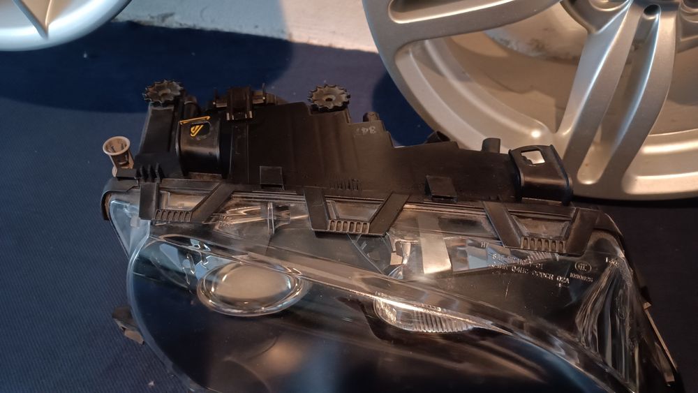 Óticas xénon originais bmw E46 Sedan ou touring Fase 2 impecáveis
