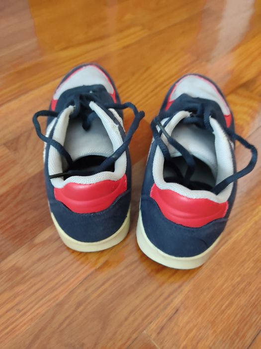 Tênis n° 33 bom estado