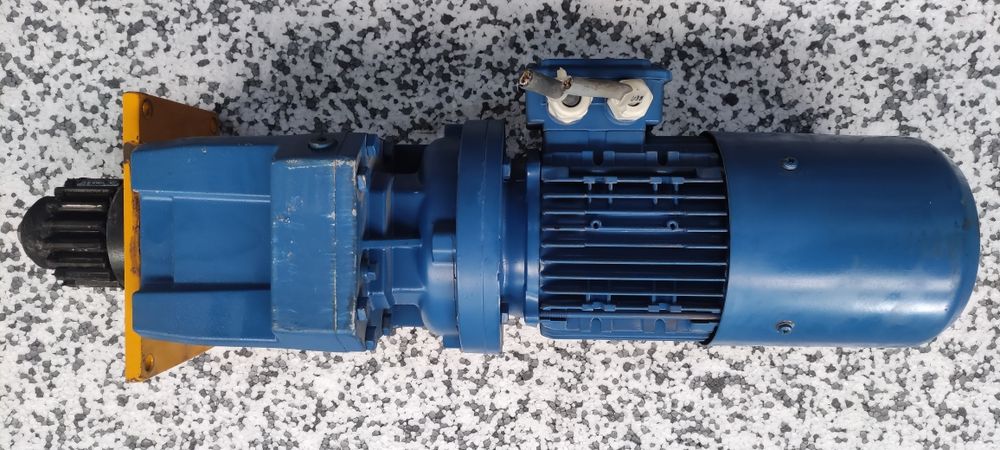 Silnik Aeg 0,37 kw z reduktorem 1360 obrotów