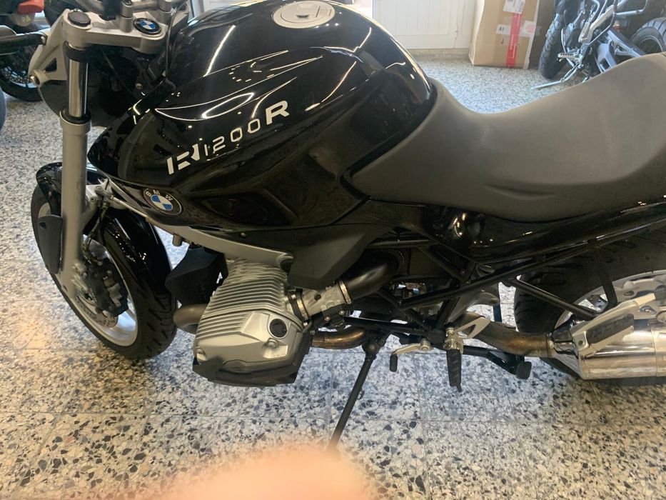 BMW R 1200 R em optimo estado. Nacional Histórico revisões na Marca. 28000 Kms