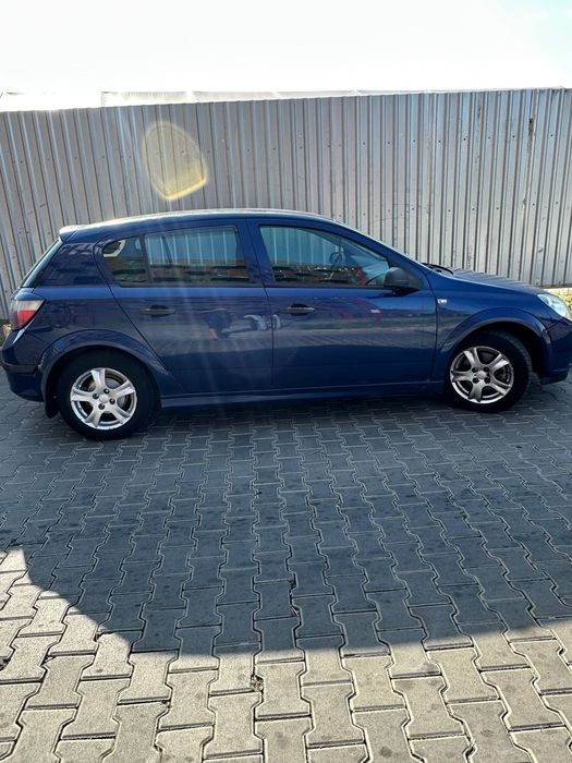 Opel Astra 2004 1.4 бензин