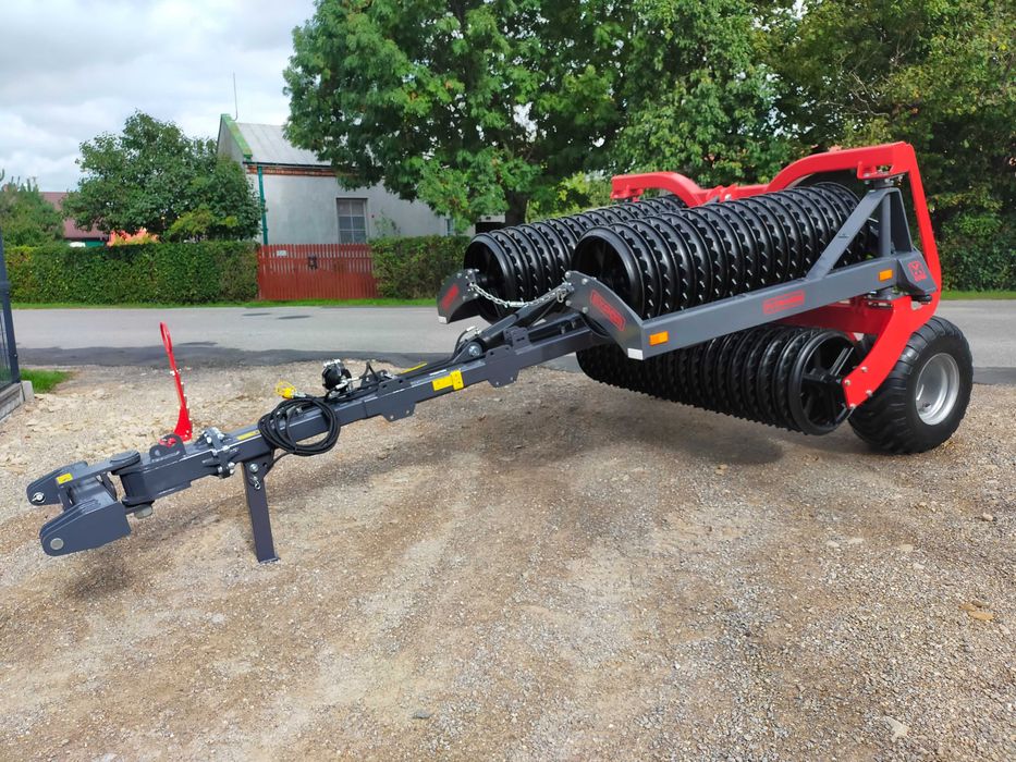 WAŁ POSIEWNY EXPOM TYTAN ciągany składany hydraulicznie Cambridge