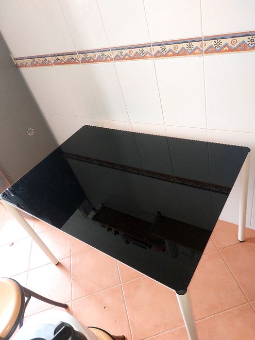 Mesa vidro preta