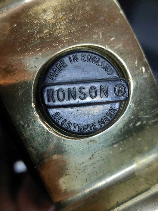 Isqueiro de mesa ronson