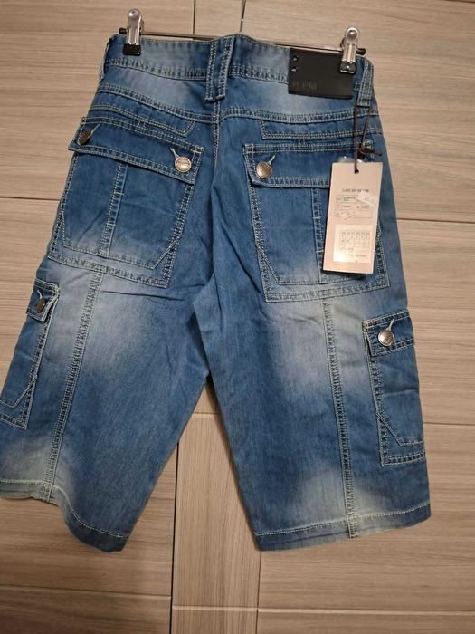 Jeansowe, krótkie spodnie męskie r 29