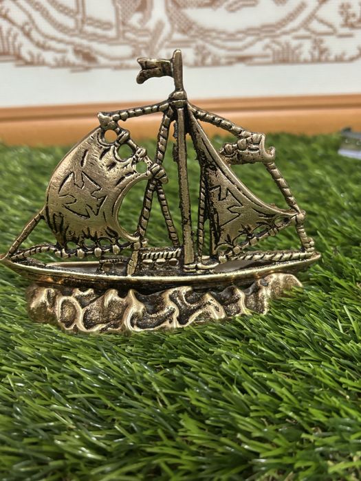 Barco em latao de decoraçao