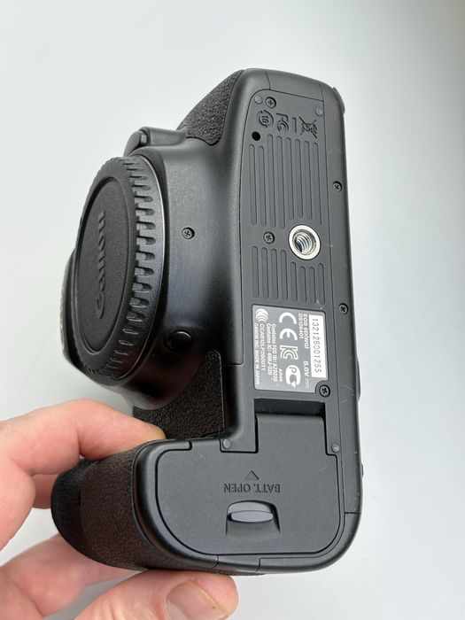 canon eos 6d - купити цифрові фотокамери - Ціна на OLX.ua