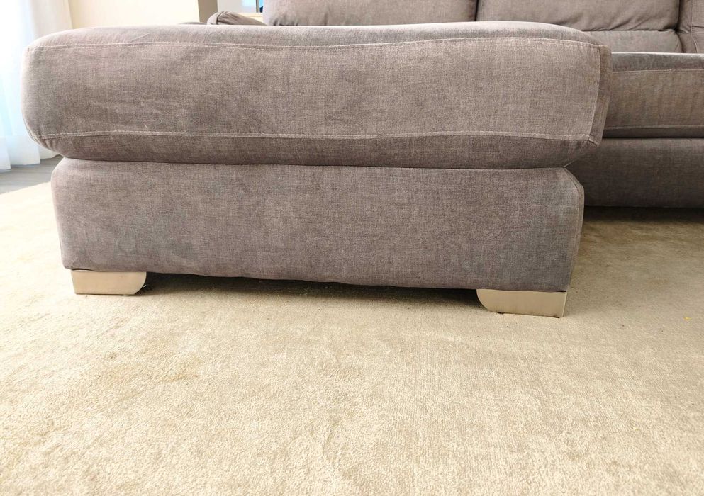 Sofá com Chaise Longue – Excelente Estado