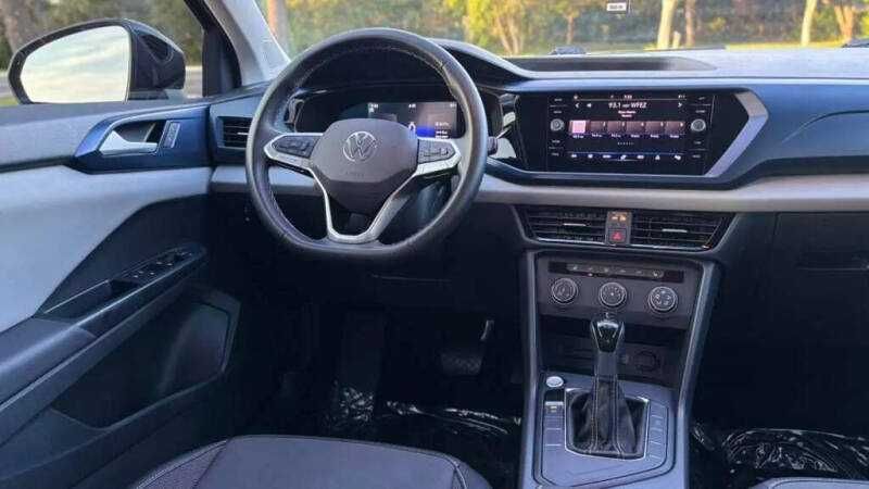 2022 Volkswagen Taos SE