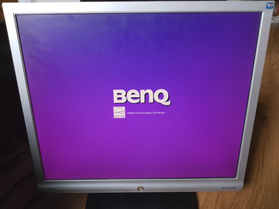 Monitor do komputera BENQ LCD 19 cali Nie działa przycisk wyłączania