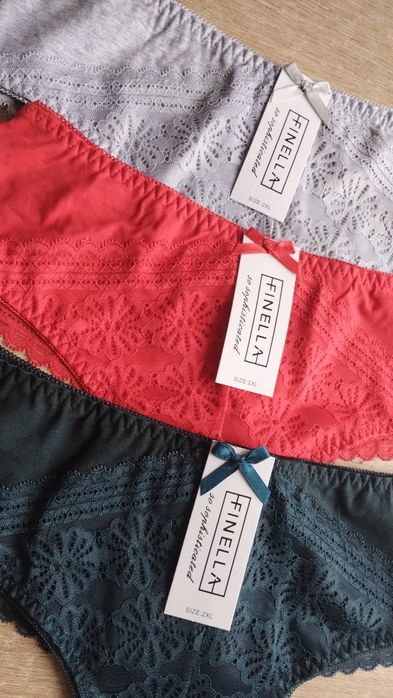 3×damskie stringi 2XL bawełna