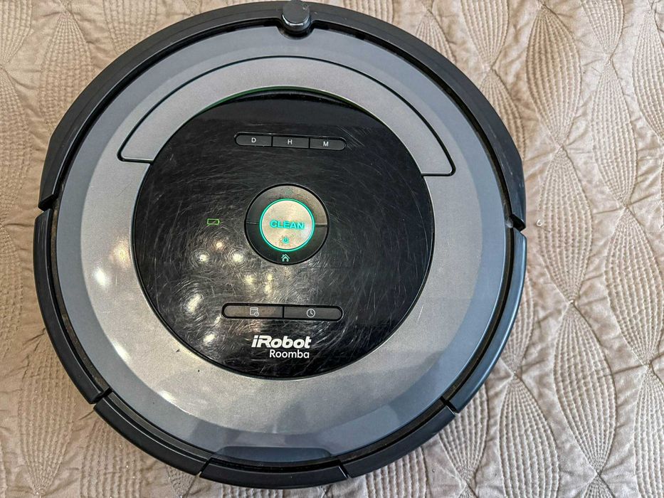 Надійний робот-пилосос iRobot Roomba 620