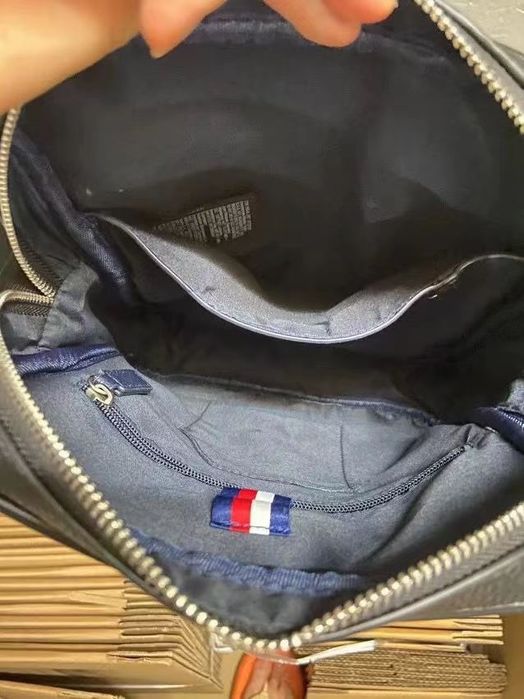 Сумка чоловіча TOMMY HILFIGER, Томі, Сумка з колекції Tommy Hilfiger