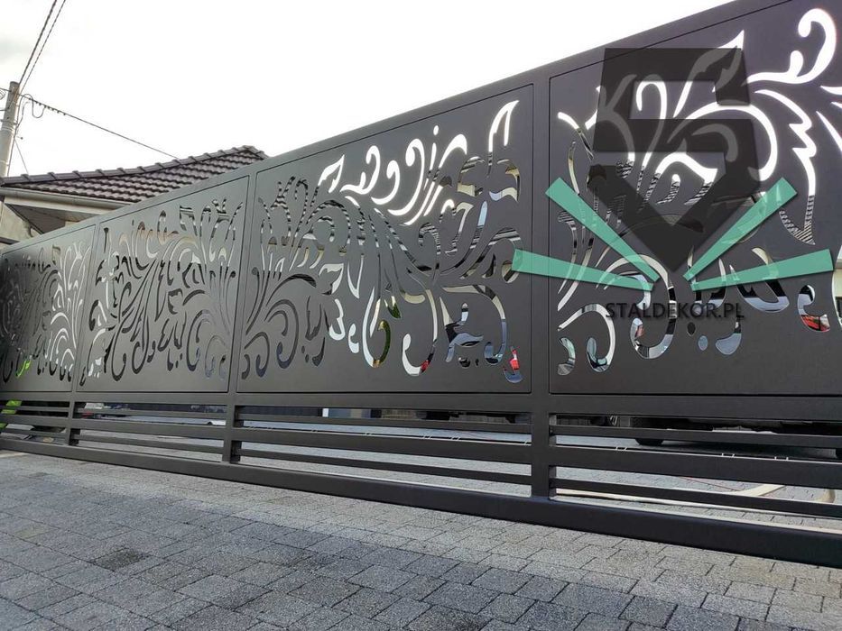 Brama przesuwna 5x1,5m wycinana laserowo CNC panelowa.