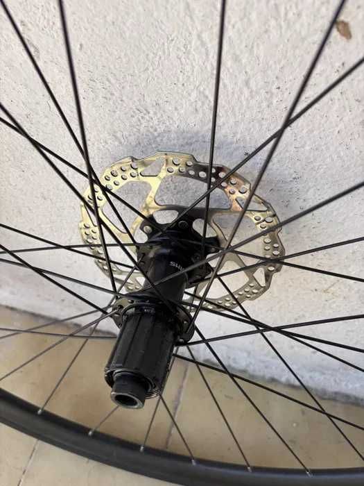 Par de Rodas Estrada Shimano (Orbea M30) - Travões de Disco