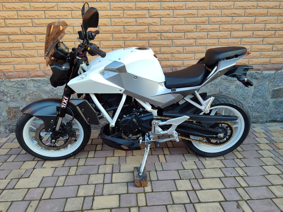 Hyosung GD250N 2014