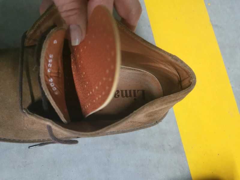 Botas camel em camurça, para homem