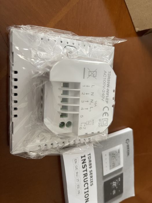 Розумний кімнатний термостат з Wi-fi