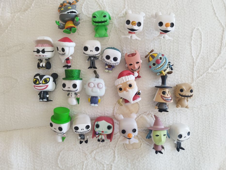 conjunto de 22 mini estatuetas Funko Pop.  retirado do filme "Nightmar