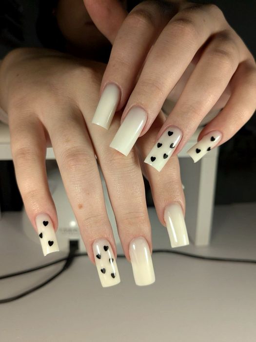 Шукаємо моделей на маникюр ЦЕНТР