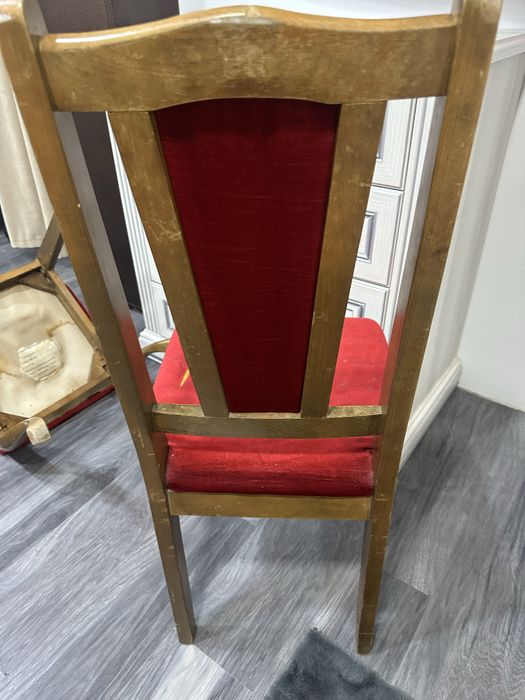 Стільчики ( 6 штук по 500 грн)