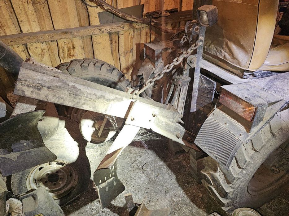 Трактор для сільськогосподарських робіт