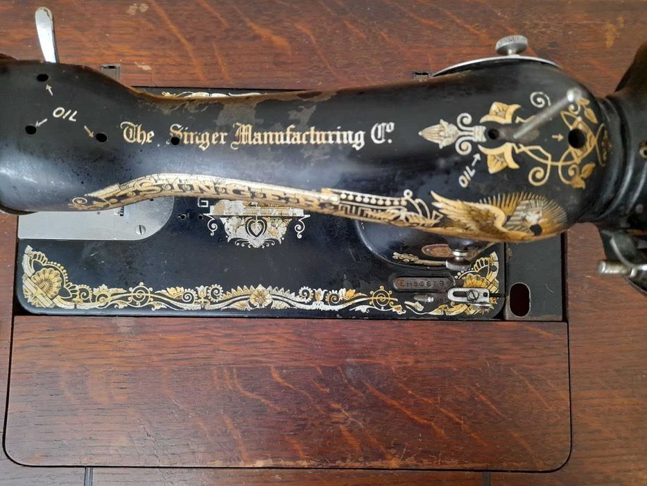 Máquina de Costura Singer