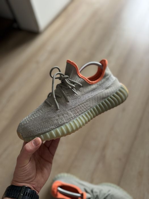 Yeezy 350 V2 Desert sage 44
