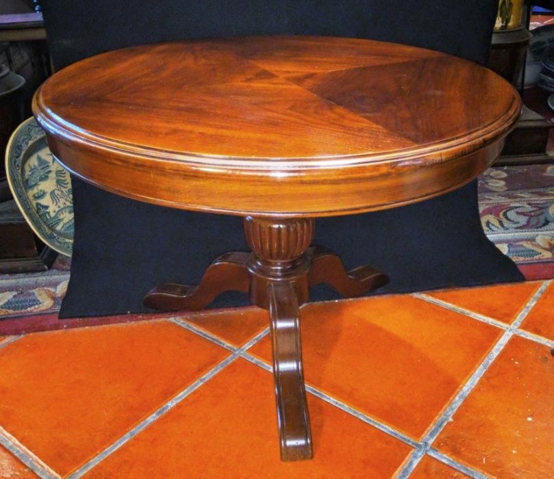 Mesa Centro Castanho Velho
