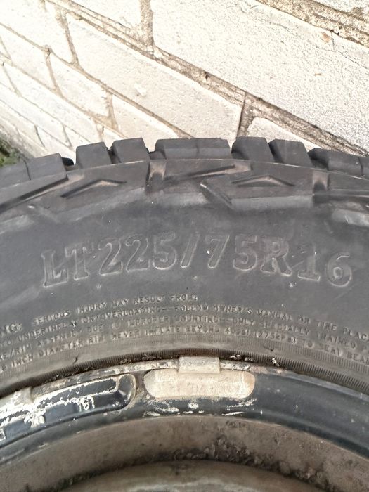 Продам резину з дисками