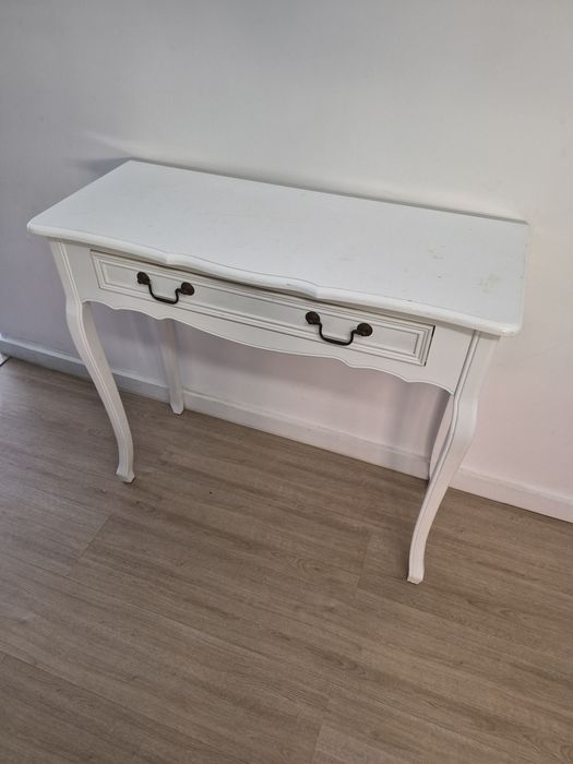 Conjunto relogio e consola