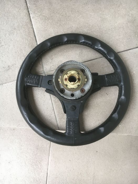 Amortecedores e volante toyota   1200 kE 20