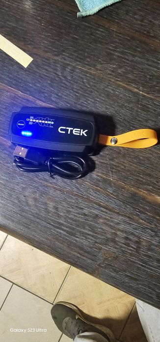Nowy power bank  ctek