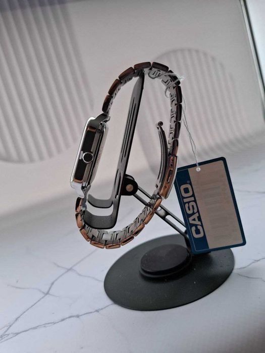 Casio MTP-M305D-1A Чоловічий наручний годинник з класичним дизайном