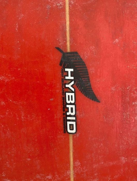 SURF BOARD 250€ : 5,9 x 32L 
TUDO INCLUÍDO : case, grip and 2 fins.