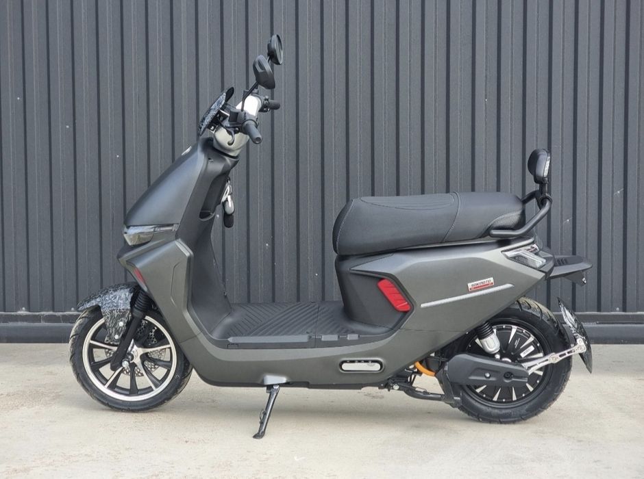 Електроскутер SokMoto e9 gt. 2999 Вт